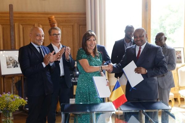 Signature d’un accord de coopération entre les mairies de N’Djamena et de Paris