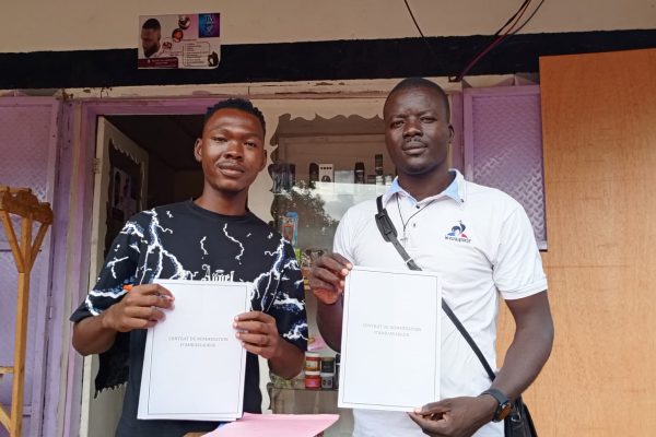 Koumra : le salon Tivi Coiffure devient partenaire de l’artiste FONZIK